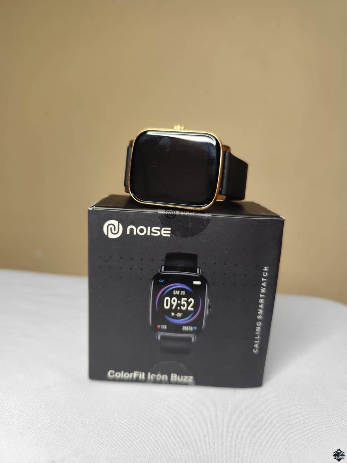 Noise ColorFit Icon Buzz Calling Smartwatch - BhaariGear
