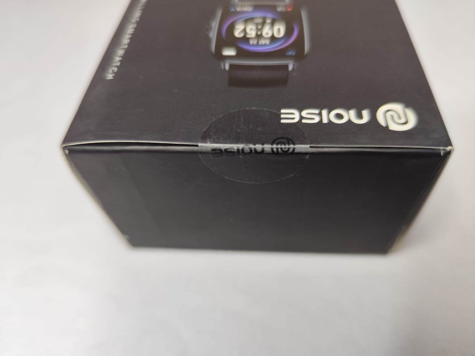 Noise ColorFit Icon Buzz Calling Smartwatch - BhaariGear 